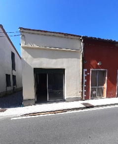 Foto Magazzino a Capannori Centro di 35 m² con 1 locali in vendita