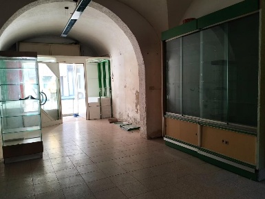 Foto Locale commerciale a Pontedera Oltrera di 40 m² con 1 locali