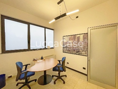 Foto Ufficio a Lucca San Concordio di 92 m² con 3 locali in vendita