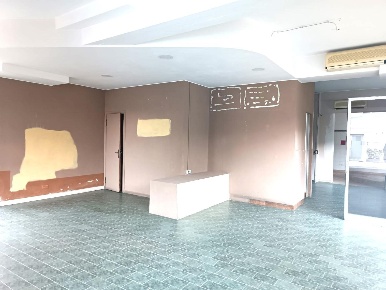 Foto Locale commerciale a Barga Fornaci Di Barga di 135 m² con 1 locali
