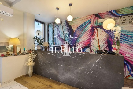 Foto Hotel a Camaiore Lido di Camaiore di 900 m² con 25 locali in vendita