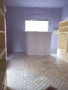 Foto Locale commerciale a Pontedera Centro di 35 m² con 1 locali in vendita