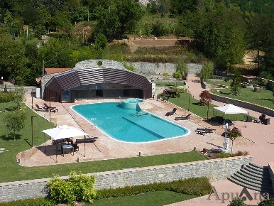 Foto Hotel a Villafranca in Lunigiana Centro di 1600 m² con 19 locali