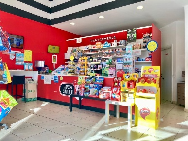 Foto Attività commerciale a Calcinaia Centro di 140 m² con 3 locali