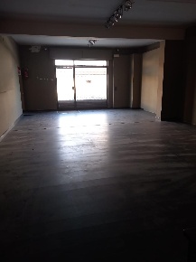 Foto Negozio a Viareggio Torre del Lago di 88 m² con 2 locali in vendita