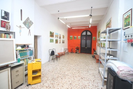 Foto Negozio a Siena San Marco - Tufi di 54 m² con 2 locali in vendita