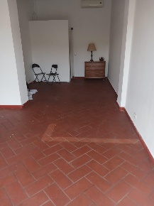 Foto Locale commerciale a Pisa San Francesco di 40 m² con 2 locali
