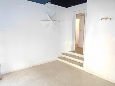 Foto Negozio a Pisa Landi di 33 m² con 2 locali in vendita