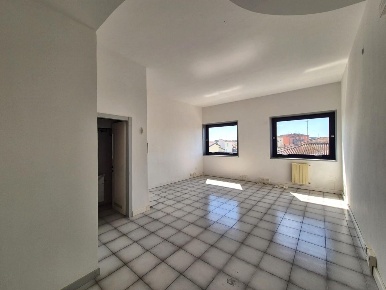 Foto Ufficio a Castelfranco di Sotto Centro di 74 m² con 3 locali