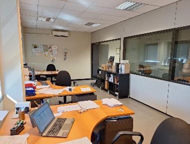 Foto Ufficio a Capannori Lammari - Lunata di 100 m² con 5 locali in vendita