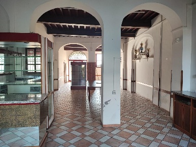 Foto Locale commerciale a Capannoli San Pietro Belvedere di 120 m²