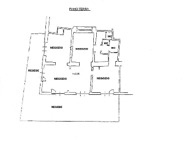 Foto Negozio a Siena Cerchiaia - Coroncina di 120 m² con 4 locali