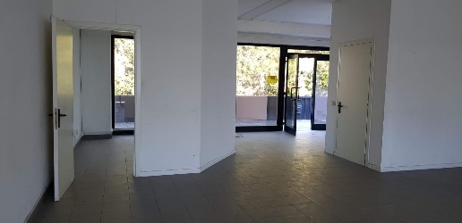 Foto Ufficio a Porcari Centro di 120 m² con 2 locali in vendita