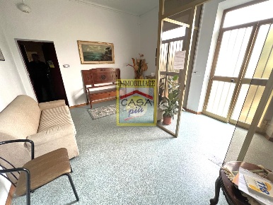 Foto Ufficio a Cascina Navacchio Nord - Zambra di 50 m² con 2 locali