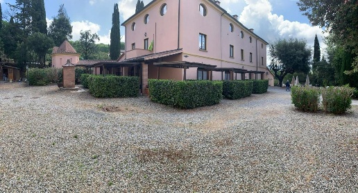 Foto Residence a Riparbella di 900 m² con 17 locali in vendita
