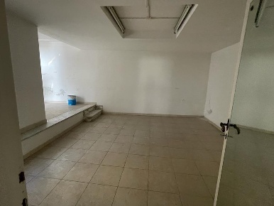 Foto Ufficio a Carrara Centro di 120 m² con 4 locali in vendita