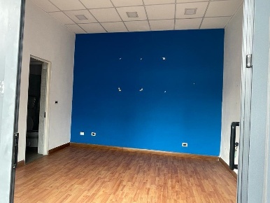 Foto Locale commerciale a Massa Marina di Massa Centro di 17 m² in vendita