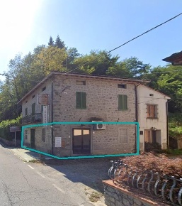 Foto Negozio a Pescaglia di 677 m² con 2 locali in vendita