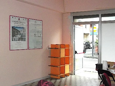 Foto Locale commerciale a Santa Croce sull'Arno Centro di 40 m² in vendita