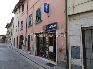 Foto Bar a Casciana Terme Lari Cevoli di 100 m² con 4 locali in vendita