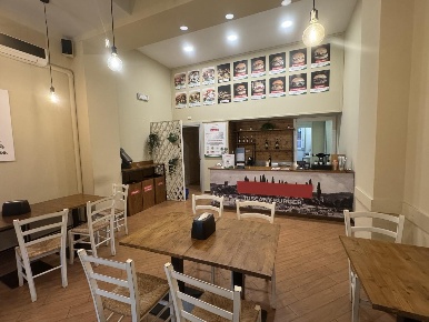 Foto Attività commerciale a Lucca San Marco - Acquacalda di 140 m²