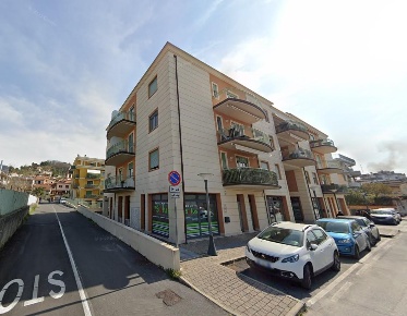 Foto Negozio a Massarosa Massarosa Paese di 81 m² con 1 locali in vendita