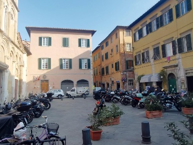 Foto Negozio a Pisa Santa Maria di 250 m² con 4 locali in vendita