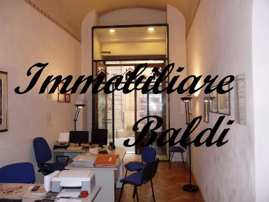 Foto Magazzino a Siena San Domenico - Fontebranda di 53 m² con 1 locali
