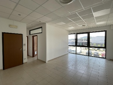 Foto Ufficio a San Miniato San Miniato Basso di 75 m² con 3 locali
