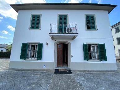 Foto Ufficio a Lucca San Marco - Acquacalda di 100 m² con 4 locali