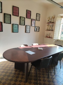 Foto Ufficio a Carrara Avenza di 125 m² con 7 locali in vendita