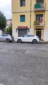 Foto Negozio a Pisa Porta a Lucca di 35 m² con 2 locali in vendita