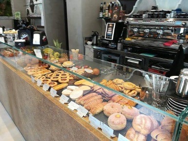 Foto Bar a Lucca Arancio di 65 m² con 2 locali in vendita