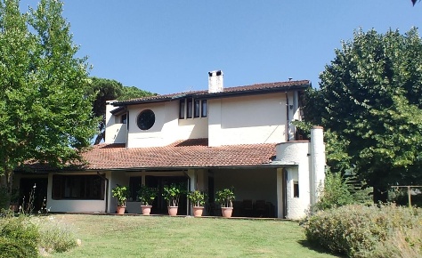 Foto Villa unifamiliare a Capannori Gragnano - Lappato di 490 m² in vendita