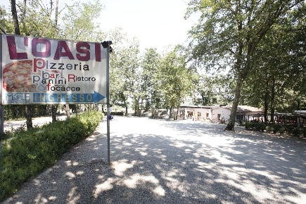 Foto Attività commerciale a Crespina Lorenzana di 150 m² con 7 locali