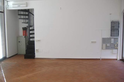 Foto Ufficio a Pisa San Francesco di 100 m² con 1 locali in affitto