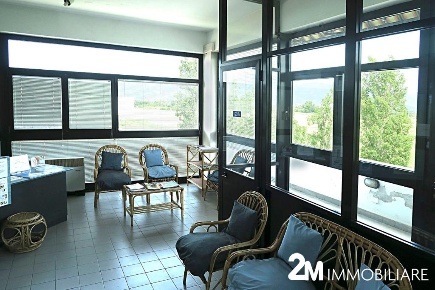 Foto Locale commerciale a San Giuliano Terme Ghezzano di 150 m² in vendita