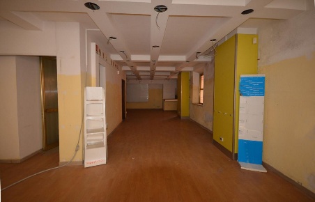 Foto Locale commerciale a Lucca San Marco - Acquacalda di 240 m² in vendita