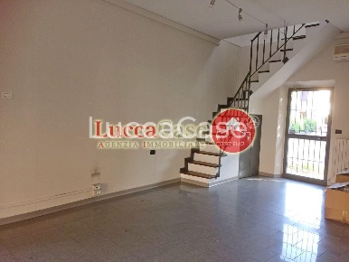 Foto Ufficio a Lucca Sant'Anna di 78 m² con 2 locali in affitto