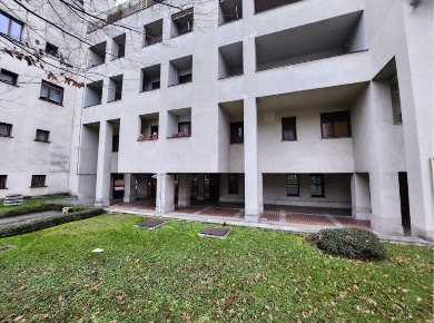 Foto Ufficio a Monza Parco di 100 m² con 4 locali in vendita
