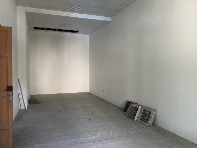 Foto Magazzino a Massa Centro di 40 m² con 1 locali in affitto