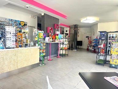 Foto Locale commerciale a Vinci Spicchio-sovigliana di 190 m² con 1 locali