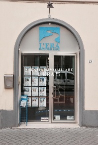 Foto Laboratorio a Pontedera Centro di 121 m² con 3 locali in vendita