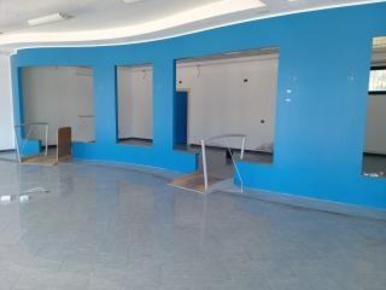 Foto Locale commerciale a Pisa Cisanello - San Biagio di 200 m² in affitto