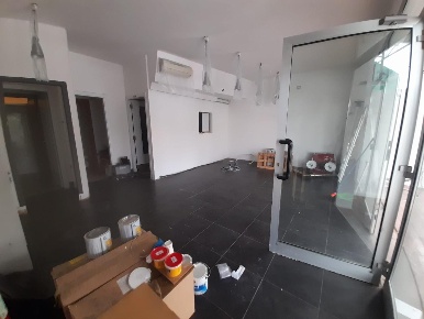 Foto Locale commerciale a Bientina Centro di 80 m² con 2 locali in vendita
