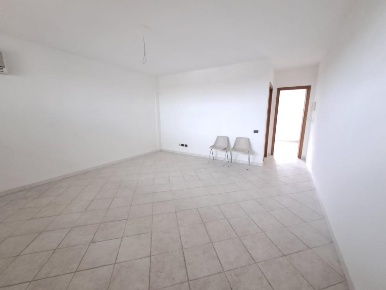 Foto Ufficio a Massa Zona Industriale di 50 m² con 2 locali in vendita