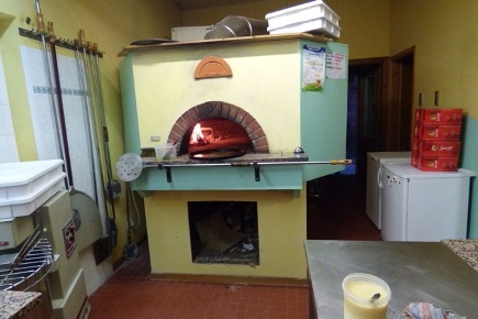 Foto Attività commerciale a Porcari Centro di 130 m² con 2 locali