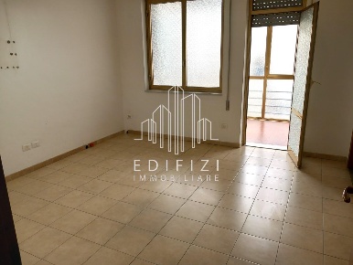 Foto Ufficio a Massa Centro di 110 m² con 5 locali in affitto