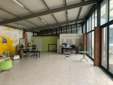 Foto Magazzino a Capannori Lammari - Lunata di 140 m² con 2 locali