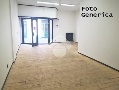 Foto Locale commerciale a Montecarlo San Salvatore di 90 m² con 1 locali